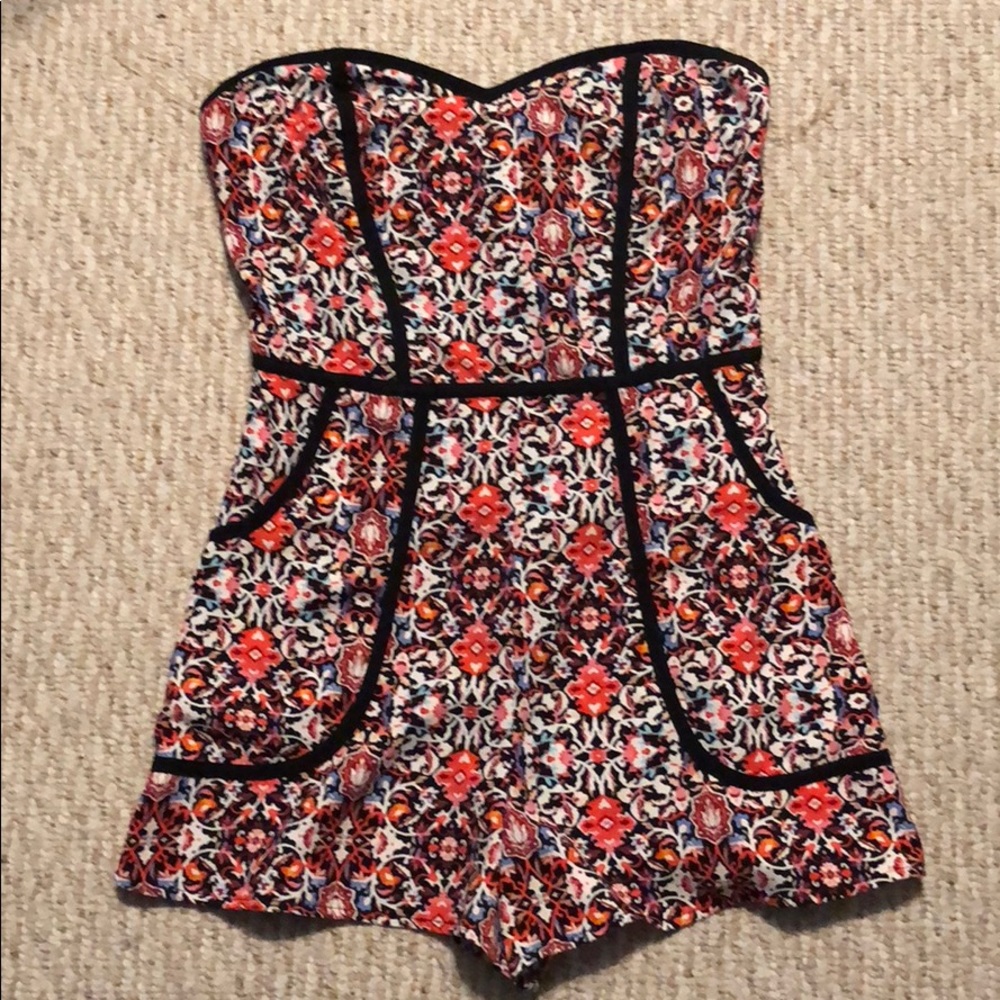 Strapless romper